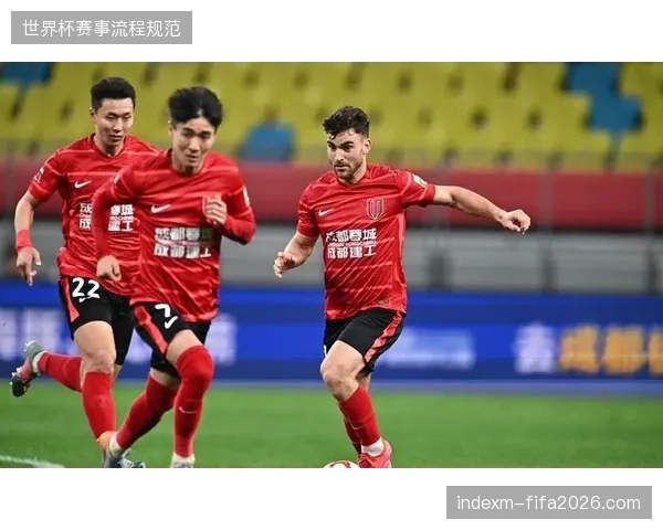 成都蓉城主帅确认，前锋费利佩预计六月底回归，后卫李扬将在足协杯赛事中复出
